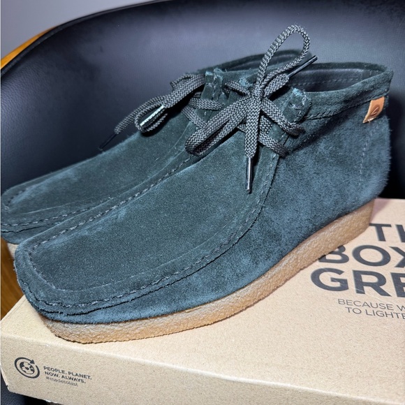 Clarks® Shacre Black Men\'s Suede Chukka Boots Sz 8 New